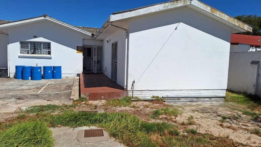 Commercial Property for Sale in Laaiplek Western Cape